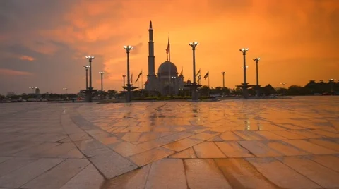  Beautiful Sunset At Putra Mosque Square, Pan Extreme Right Stock-Footage 47923850