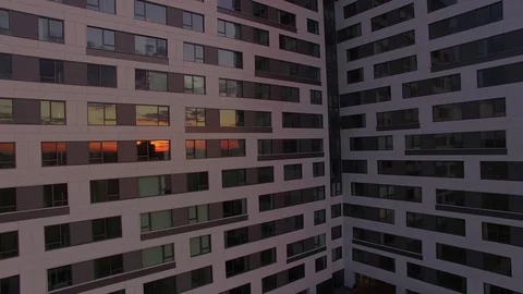 A Beautiful Sunset in the Reflection of a Modern Office Building, Boston reveal Stockbeeldmateriaal 69764826