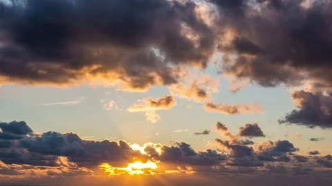 Beautiful sunset in the sky. timelapse Stock-Footage 83765933