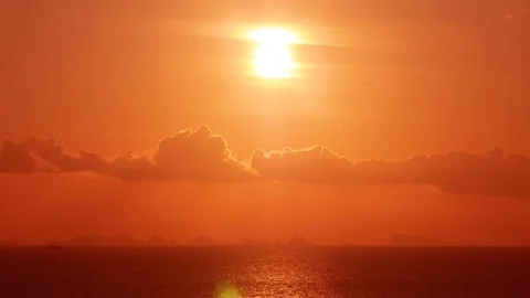Beautiful Sunset time-lapse. Sun closeup Stock Footage 87598203