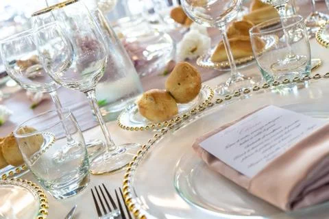 Beautiful table of an elegant event set Stockfoto's
