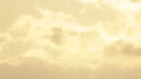 Beautiful time-lapse rolling clouds with the sun. 스톡 동영상 144901211