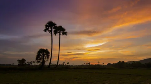 Beautiful time lapse sunset in countryside Видео 39069971