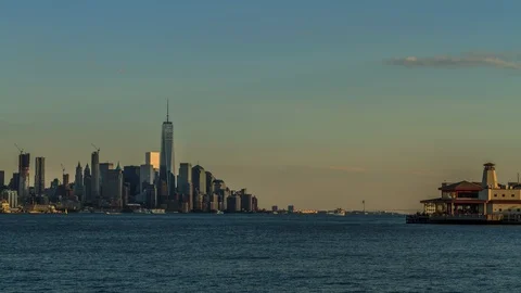 Beautiful time-lapse of the sunset over Freedom Tower  Downtown NYC. Stock Footage 126072447