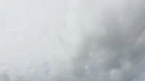 Beautiful Time lapse of white clouds in a blue sky Vidéo 337063403