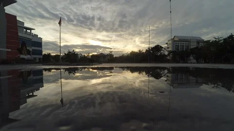 Beautiful Timelapse clouds When the sunrise Video stock 133543021