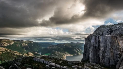 A beautiful timelapse with mountains Video stock 94623478