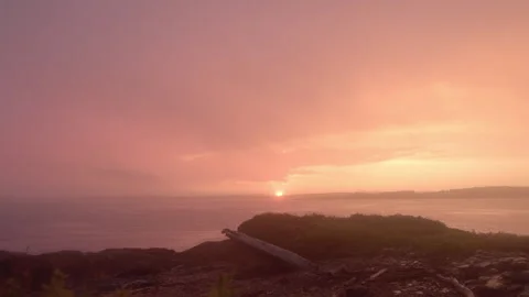 Beautiful timelapse of the sun setting. Stock Footage 135558321