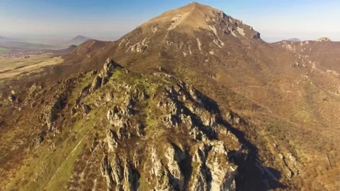 Beautiful top view of mountain peaks and rocks 스톡 동영상 148449685