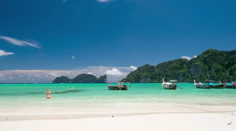 Beautiful tropical sandy beach in Phi Phi Island Stock Footage 63111656