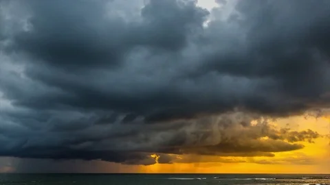 Beautiful tropical sunset. Video stock 78141442