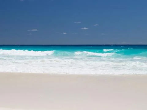 Beautiful turquoise waves Stock Photos