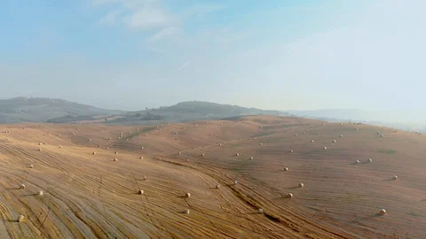 Beautiful Tuscan fields Stock Footage 105546390