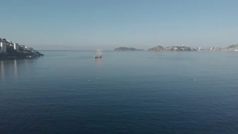 Beautiful view of the beach, aerial view of the beach, acapulco beach seen Stock Footage 190031900