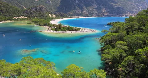 Beautiful view of Blue Lagoon in Oludeniz, Turkey Video stock 243250053
