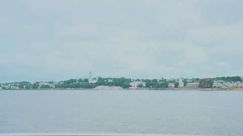 A beautiful view of the city from the river 库存影片 327982712
