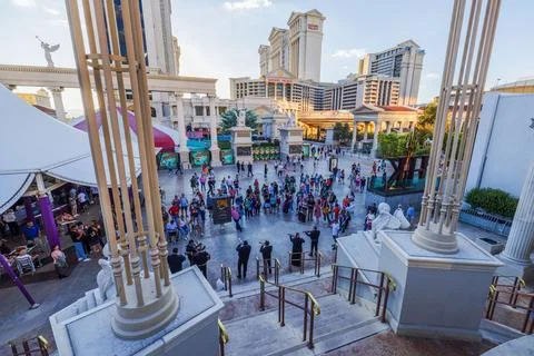 Beautiful view of crowd outside Caesars Palace, Nobu Hotel and Absinthe venue Stock Photos