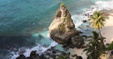 Beautiful view of Diamond Beach on Penida Island Stock Footage 269503559