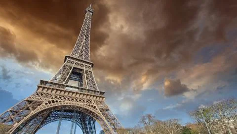 Beautiful view of eiffel tower in paris Stock Photos