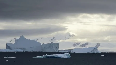 Beautiful view of icebergs in Antarctica Stockbeeldmateriaal 74129896