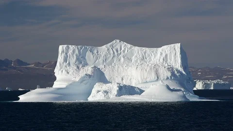 Beautiful view of icebergs Stock Footage 100785797