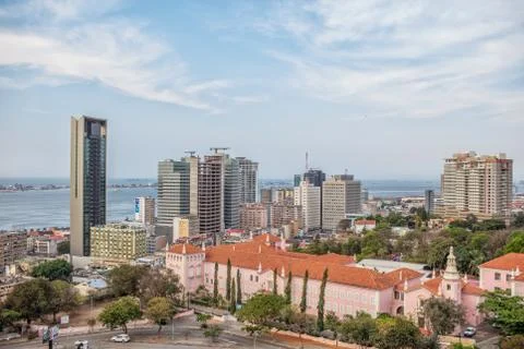 Beautiful view of Luanda city, difference between worlds, the degraded and th Foto stock