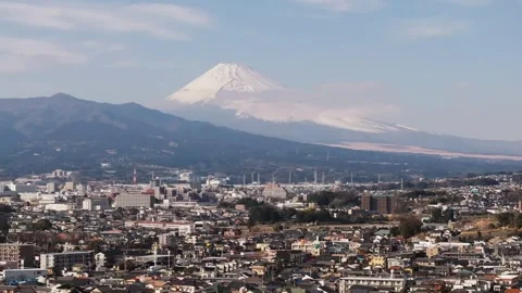Beautiful view of Mount Fuji over the city skyline Video stock 320262904