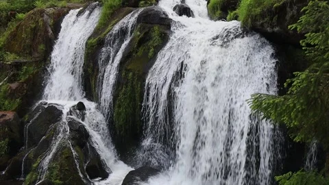 Beautiful view of the mountain waterfall. Video stock 252320320