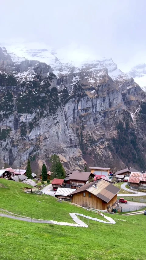 Beautiful view in Mürren valley. Vidéo 271626514