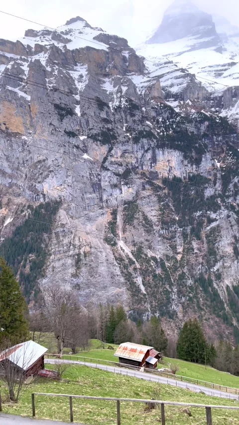 Beautiful view in Mürren valley. 動画素材 271626515