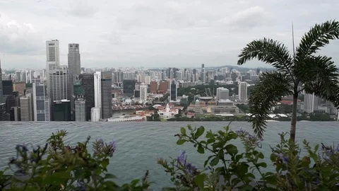 A beautiful view of Singapore from the infinity pool Stock Footage 127254032
