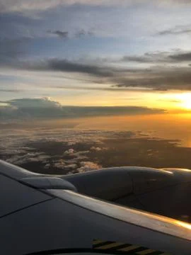 Beautiful View of a sunset in a plane window Foto stock