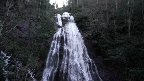 Beautiful view of waterfall falling through the rocks. Vídeos de archivo 145240265