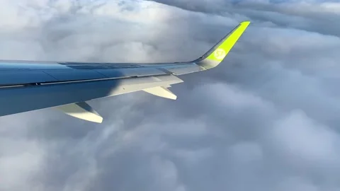 Beautiful view from the window on the wing of the aircraft Stock-Footage 139745417