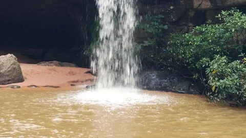 Beautiful waterfall in deep forest 스톡 동영상 73755601