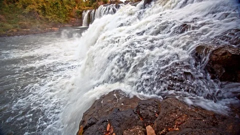 Beautiful waterfall panoramic sunset view slow motion Vídeos de archivo 101311552