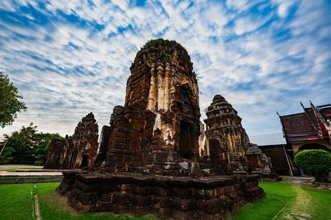Beautiful wavy cloud pattern above the Wat Kamphaeng Laeng temple in the sky. Stock Photos