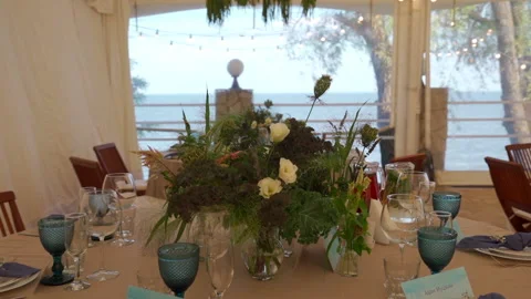 Beautiful wedding decor with flowers on the table Stock-Footage 149778075