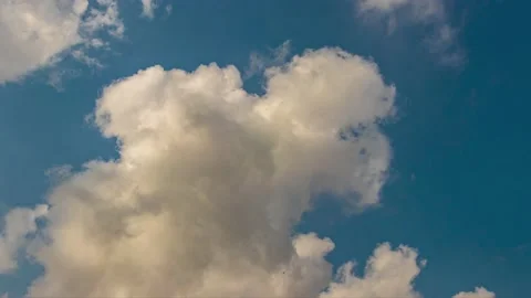 Beautiful White Clouds, Blue Sky, Time Lapse Video Stock Footage 142748047
