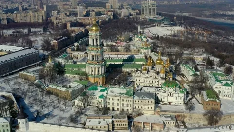 Beautiful winter top view of the Kiev-Pechersk Lavra. Many churches. 動画素材 153661772