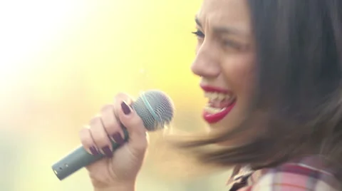 Beautiful woman singing Stock Footage 59556708