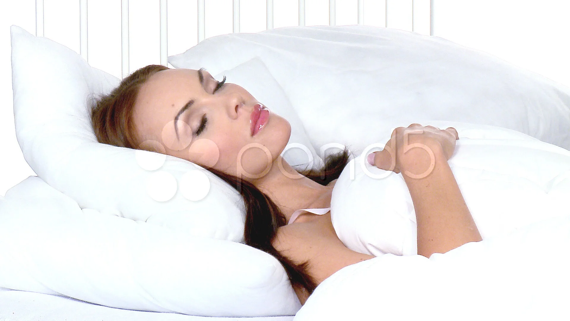 Beautiful woman sleeping on white bed — Stock Photo