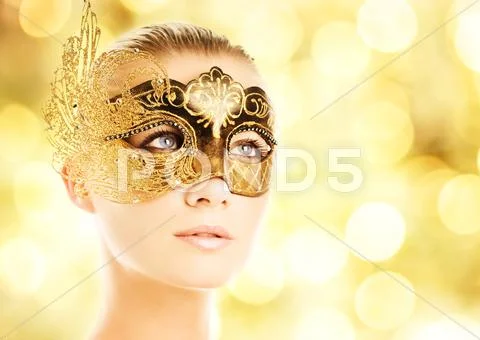 Beautiful young woman in carnival mask Stock Illustration