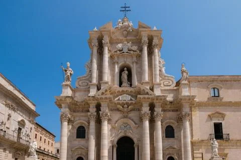 The beautifully decorated facade of Cathedral of Syracuse (Duomo di Siracusa) Stock-Fotos