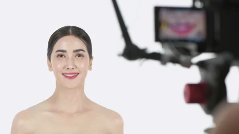 Beauty concept of 4k Resolution. A model is posing in a studio. Stock Footage 147162996