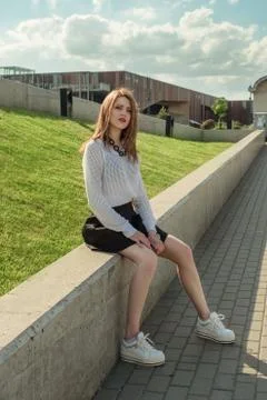 Beauty fashion model posing on city Stock Photos