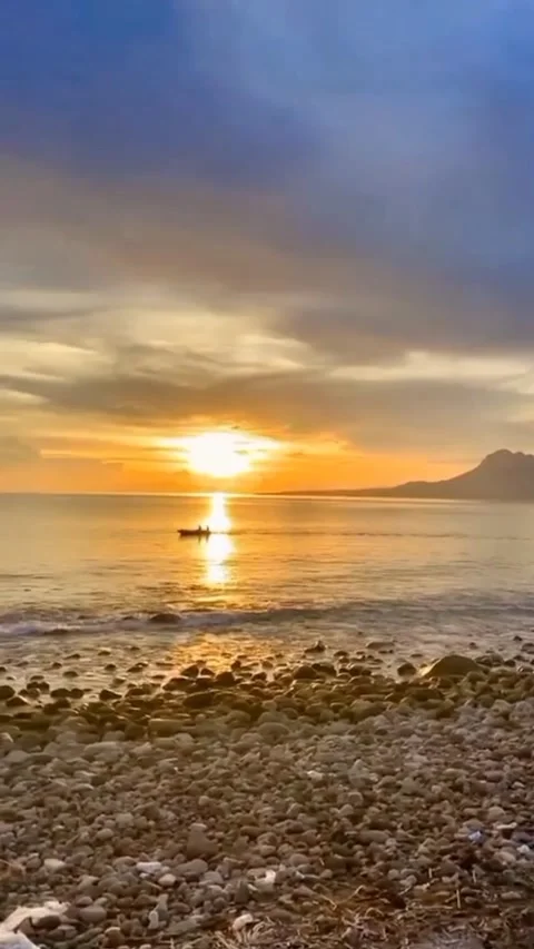 The beauty of the sunset. Stock Footage 211715612