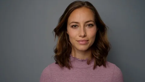 Beauty using make-up brush 스톡 동영상 86412839