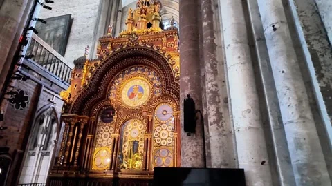 Beauvais astronomical clock Vídeos de archivo 333216281