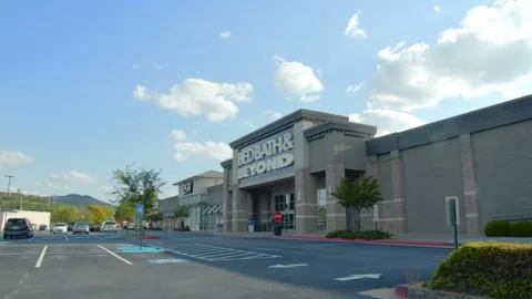 Bed Bath &amp; Beyond Storefront (4k) Stock Footage 154173543
